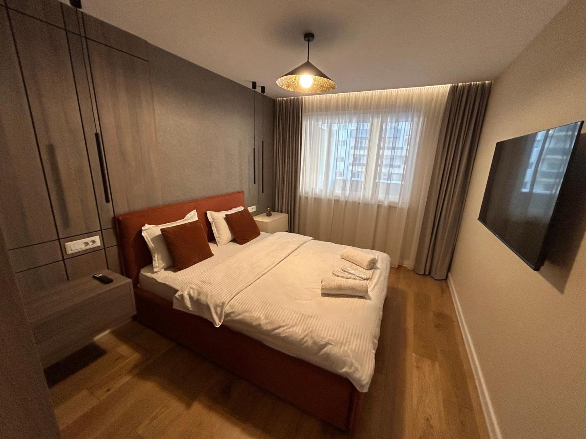 B-Holiday Luxury Apartments Urban Plaza Brasov Exterior photo